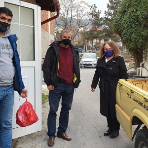 image-321504 Δωρεά κρέατος από τη Σχολή Γεωπονικών Επιστημών του Πανεπιστημίου Δυτικής Μακεδονίας στο Γηροκομείο Φλώρινας