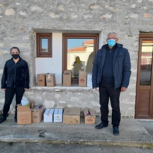 image-322347 kozan.gr: Ο Σύλλογος Επαγγελματιών Ψαράδων λίμνης Πολυφύτου, στη μνήμη του Αγιορείτη μοναχού Επιφάνιου, του Μυλοποταμινού, διέθεσε δωρεάν, στους Δήμους Κοζάνης, Σερβίων & Βελβεντού, τρόφιμα μακράς διαρκείας ώστε να διανεμηθούν ή να χρησιμοποιηθούν προς όφελος απόρων συνανθρώπων μας