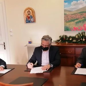 image-322822 Δήμος Βοΐου: Υπογραφή Σύμβασης Ασφαλτόστρωσης Αγροτικών Δρόμων στο Τσοτύλι