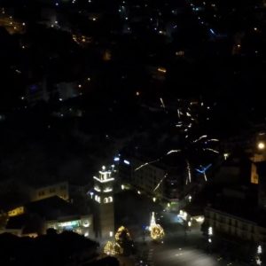 image-323414 kozan.gr: Βίντεο, της Κατερίνας – Έλλης Βρίκου, από την χθεσινή βραδιά, των πυροτεχνημάτων, στην Κοζάνη
