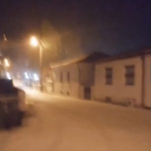 image-325173 kozan.gr: Ώρα 21:40: To “στρώσε” το χιόνι στην Βλάστη Εορδαίας (Bίντεο)