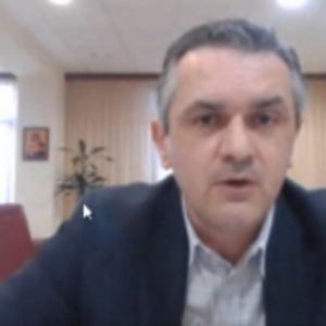 image-327101 kozan.gr: Γ. Κασαπίδης για τη δημιουργία ΧΥΤΑΜ στα πρώην ΜΑΒΕ: “Θα πρέπει να ακούσουμε τη φωνή της επιστήμης – Δεν έχει παρθεί καμία απόφαση – Aν αποδειχτεί και καταδειχτεί ότι αυτό δημιουργεί περισσότερα προβλήματα από αυτά που πάμε να λύσουμε δεν θα γίνει – Είναι εσφαλμένο αυτό που λένε κάποιοι ότι μπορεί να υπάρξει διαρροή αμιάντου”, είπε ο Περιφερειάρχης εξηγώντας, σχετικά, τι εννοεί (Βίντεο)