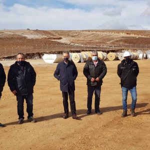 image-330071 Πράσινη ανάπτυξη: Επίσκεψη του Λάζαρου Μαλούτα στα έργα ΑΠΕ (τα φωτοβολταϊκά πάρκα των ΕΛΠΕ και Notias SA,) που υλοποιούνται στα όρια του Δήμου Κοζάνης (Φωτογραφίες – Δελτίο τύπου)