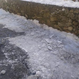 image-331285 Κοζάνη: Όταν βλέπεις ανθρώπους να πέφτουν μπροστά στο σπίτι σου δεν μπορείς να περιμένεις από το Δήμο. Βγαίνεις έξω και πιάνεις δουλειά (Γράφει ο Στέλιος Μήλιος)
