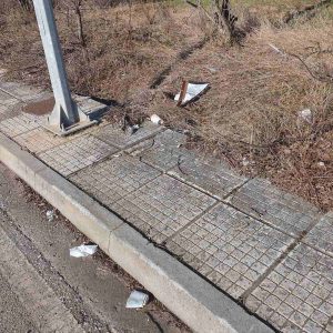image-332737 Kozan.gr: Σκουπίδια, σε διάφορα σημεία, δεξιά και αριστερά του δρόμου Κοζάνης – Αργίλου (Φωτογραφίες)