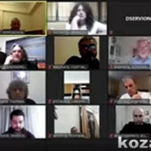 image-333615 kozan.gr: Δικηγόρος Α. Καγιόγλου για το δάσος της Μεσιανής και την επένδυση φωτοβολταϊκών στη θέση “Μάνα Νερού”: “Υπάρχουν 136 αποφάσεις έγκρισης, που αφορούν τα επενδυτικά προγράμματα 79 εταιρειών. Θεωρώ σκόπιμα έγινε αυτή η κατάτμηση κι έγινε για να αποφευχθούν κάποιες δυσμενείς για τη διαδικασία των αδειοδοτήσεων και των εφαρμογών των επενδυτικών σχεδίων, από τη νομοθεσία. Πρέπει να κάνουμε μια προσπάθεια να ακυρώσουμε αυτές τις αποφάσεις” – “Θα προσβάλουμε αυτές τις 136 διοικητικές πράξεις στο Συμβούλιο της Επικρατείας”, ανέφερε ο δικηγόρος Γ. Παπακωνσταντίνου – Προειδοποίηση του Γενικού Διευθυντή της εταιρείας kIEFER TEK, Χρήστο Πετρόχειλο: “Αν σταματήσει το έργο εμείς θα ζητήσουμε από τον φορέα που θα προσφύγει στο ΣΤΕ διαφυγόντα κέρδη για το διάστημα που σταμάτησε, που αυτό σημαίνει 15 εκ ευρώ ετησίως” – “Δεν τίθεται θέμα διαφυγόντων κερδών” του ανταπάντησε ο δικηγόρος Γ. Παπακωνσταντίνου (Βίντεο