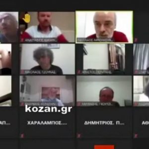 image-333804 kozan.gr: O πρώην Αντιδήμαρχος Οικονομικών του Δήμου Σερβίων Α. Κακαφίκας και πλέον ανεξάρτητος δημοτικός σύμβουλος εμφανίστηκε, στην χθεσινή συνεδρίαση του Δ.Σ., στον ίδιο χώρο που βρίσκονταν δύο σύμβουλοι της παράταξης Κωνσταντόπουλου με αποτέλεσμα να προκαλέσει τα καυστικά σχόλια του Προέδρου Ν. Μπουκουβάλα: “Yπάρχει κάποιο by pass κι ακούγεστε; Αφού σας έχω κλειστό το μικρόφωνο. A τόσο ανεξάρτητος” (Βίντεο)