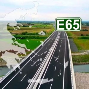 image-335041 Εκτός Ταμείου Ανάκαμψης μένει, όπως όλα δείχνουν, σχεδόν το σύνολο των οδικών έργων που προτάθηκαν για χρηματοδότηση από το υπουργείο Υποδομών. Εξαιρούνται το βόρειο τμήμα του Ε65, το οποίο έχει συνδεθεί με την ενίσχυση της Δυτικής Μακεδονίας στην πορεία απολιγνιτοποίησης