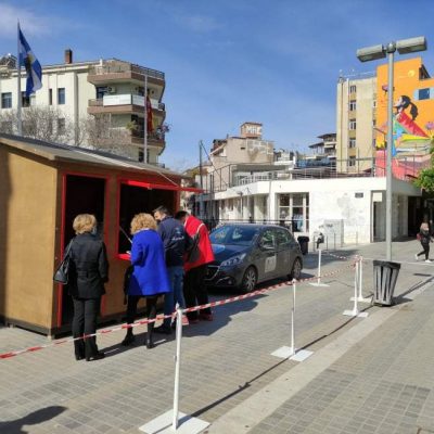 image-340849 kozan.gr: 1 μόλις θετικό κρούσμα κορωνοϊού στις 134 δειγματοληψίες που πραγματοποιήθηκαν, σήμερα, στην κεντρική πλατεία Κοζάνης, με τη μέθοδο των rapid tests