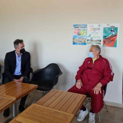 image-342775 Ο Βουλευτής Π.Ε. Κοζάνης Στάθης Κωνσταντινίδης επισκέφθηκε τον Όμιλο Αντισφαίρισης Πτολεμαΐδας