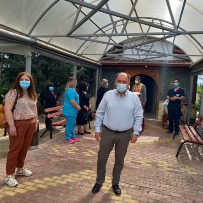 image-343173 Mποδοσάκειο: Η καθιερωμένη αρτοκλασία για τους νοσηλευτές και τις μαίες του νοσοκομείου, στο πλαίσιο του εορτασμού της παγκόσμιας ημέρας του νοσηλευτή