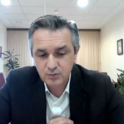 image-344040 kozan.gr: Σε ενδικοφανή (διοικητική) προσφυγή κατά της εγκατάστασης πλωτών φωτοβολταϊκών στη Λίμνη Πολυφύτου, από τη ΔΕΗ Ανανεώσιμες, προχώρα η Περιφέρεια Δυτικής Μακεδονίας, ανέφερε στη σημερινή συνεδρίαση του περιφερειακού συμβουλίου ο Περιφερειάρχης Δυτικής Μακεδονίας Γιώργος Κασαπίδης (Βίντεο)