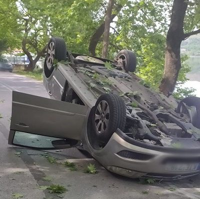 image-344835 Τροχαίο στην Καστοριά με ανατροπή αυτοκινήτου (Φωτογραφίες)