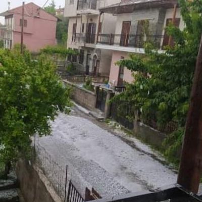 image-347068 kozan.gr: Σιάτιστα: Μεσημεριανή καταιγίδα και χαλάζι (Φωτογραφίες & Βίντεο)