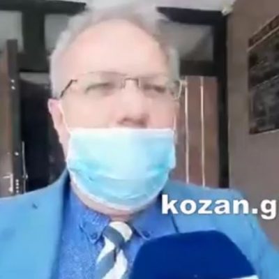 image-348771 kozan.gr: O N. Bασιλειάδης, ένας εκ των συνηγόρων των δύο κατηγορουμένων στην υπόθεση με τον αδικοχαμένο Στάθη που βρήκε τραγικό θάνατο μετά από την επίθεση ροτβαιλερ το Πάσχα του 2016: “Γι’ αυτό το τραγικό δυστύχημα πρέπει να πληρώσουν αυτοί που φταίνε πραγματικά. Το γεγονός της επίθεσης δεν αμφισβητείται από κανέναν. Εμείς ισχυριζόμαστε, με βάση την ιατροδικαστική έκθεση, ότι ο θάνατος οφείλεται στις ιατρικές πλημμέλειες. Για εμάς άλλοι θα έπρεπε να κάθονται στο σκαμνί του κατηγορουμένου”. (Βίντεο)