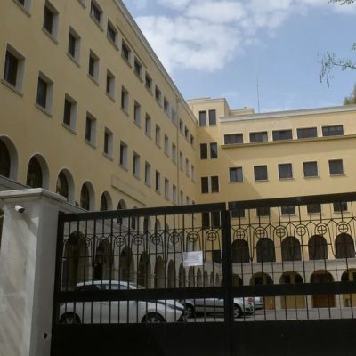 image-349016 Μονή Πετράκη: Ιερέας που ανήκει στην Ιερά Μητρόπολη Βεροίας επιτέθηκε με βιτριόλι σε έξι Μητροπολίτες – Μεταφέρθηκαν στο «Λαϊκό»