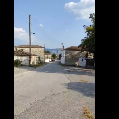 image-351844 kozan.gr: Το παράπονο ενός κατοίκου του χωριού Πύργος Κοζάνης για τ’ ότι δεν υπάρχει παιδική χαρά στο χωριό (Bίντεο)