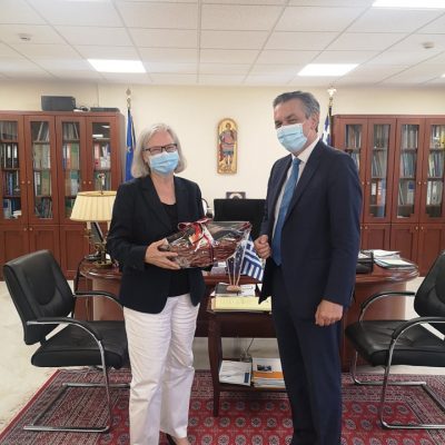 image-352717 Συνάντηση του Περιφερειάρχη Δυτικής Μακεδονίας Γιώργου Κασαπίδη με την Πρέσβη της Αυστρίας στην Αθήνα Hermine Poppeler – Βάσεις συνεργασίας σε θέματα οικονομίας και πολιτισμού