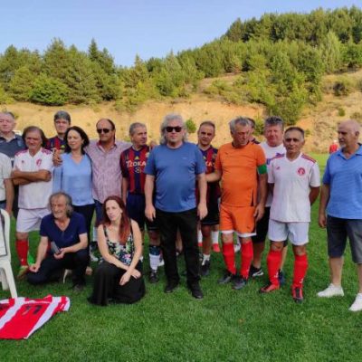image-355319 Οι Παλαίμαχοι Ποδοσφαιριστές ΦΣ Κοζάνης και Λιβαδερού τίμησαν την μνήμη του Αθανάσιου Παπαχαρισίου (Φωτογρφίες)
