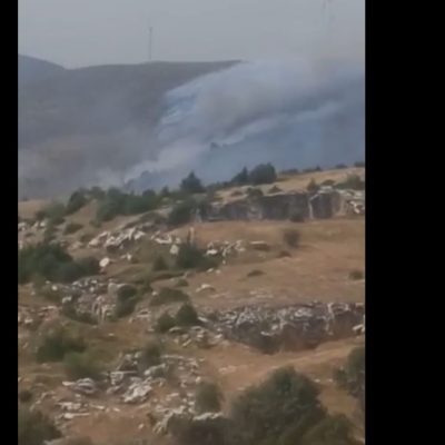 image-356062 kozan.gr: Λόγω των δυνατών ανέμων η φωτιά στην ευρύτερη περιοχή της Ζωοδόχου πηγής – ανεμογεννήτριες πέρασε και από την πλευρά Βοσκοχωρίου, από την Αγ. Παρασκευή και προς τα κάτω κοντά στη θέση “νερομάνα” (Βίντεο πριν από λίγο (16:15)