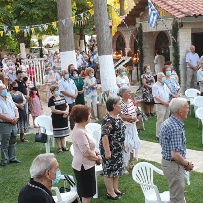 image-357521 kozan.gr: Με την παρουσία πολλών πιστών και την τήρηση των προβλεπόμενων μέτρων, πραγματοποιήθηκε το Σάββατο 14/8 ο Μέγας Πανηγυρικός Εσπερινός, μετ’ αρτοκλασίας, στο Ιερό Εξωκλήσι της Ζωοδόχου Πηγής («Παναγία») Κοζάνης (28 Φωτογραφίες & Βίντεο 6′)