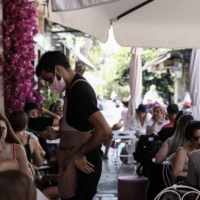 image-359057 Όλα τα μέτρα – Πού μπαίνει απαγορευτικό στους ανεμβολίαστους – Τι θα ισχύει για κλειστούς χώρους, εργασία, ψυχαγωγία, rapid test