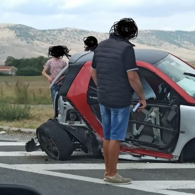 image-362601 kozan.gr: Τροχαίο ατύχημα, έξω από το Βατερό Κοζάνης, με σύγκρουση δύο οχημάτων (Φωτογραφίες)