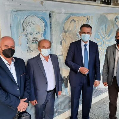 image-362918 Πτολεμαΐδα: Ο Περιφερειάρχης Δ. Μακεδονίας Γ. Κασαπίδης έδωσε το “παρών” στους αγιασμούς στο 12ο Δημοτικό Σχολείο, στο 2ο ΕΠΑΛ και στο 1ο Γυμνάσιο Πτολεμαΐδας (Φωτογραφίες)