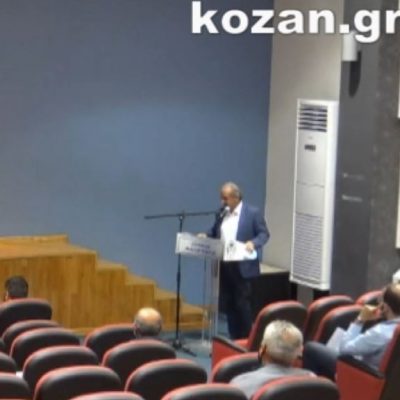image-364386 kozan.gr: Η αμήχανη στιγμή που ο τέως Δήμαρχος Εορδαίας, Σ. Ζαμανίδης, ως Γενικός Γραμματέας πλέον του Δήμου Φλώρινας, εμφανίστηκε στο Δημοτικό Συμβούλιο, για να απαντήσει σε αιχμές της αντιπολίτευσης σε σχέση με δαπάνες που αφορούν τις μετακινήσεις του – Ένταση στο Δημοτικό Συμβούλιο (Βίντεο)