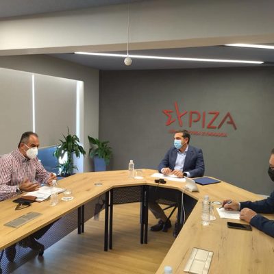 image-365159 kozan.gr: Με τον Πρόεδρο του ΣΥΡΙΖΑ Προοδευτική Συμμαχία Αλέξη Τσίπρα, σε σχέση με τις εξελίξεις και την ιδιωτικοποίηση της ΔΕΗ, συναντήθηκε, σήμερα Παρασκευή το Δ.Σ. της ΓΕΝΟΠ ΔΕΗ – “Το Δ.Σ. της ΔΕΗ αποφάσισε αιφνιδιαστικά να χαρίσει την εταιρεία, μετά από 71 χρόνια συνεχούς και τεράστιας προσφοράς στην Εθνική Οικονομία και το δημόσιο συμφέρον” το μήνυμα της ΓΕΝΟΠ (Φωτογραφίες)