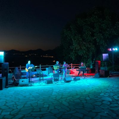 image-365341 kozan.gr: Σέρβια: Ολοκληρώθηκαν, το βράδυ του Σαββάτου 25/9, με τη συναυλία των ΣυνΩΔΗπόρων, οι εκδηλώσεις του καλοκαιριού, που διοργάνωσε ο Δήμος Σερβίων (Βίντεο)