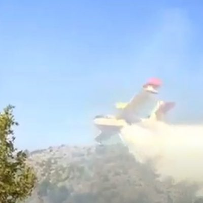 image-365736 kozan.gr: Άρχισε η επιχείρηση κατάσβεσης από αέρος στη φωτιά στο Μεσόβουνο Εορδαίας – Δύο Canadair επιχειρούν στο σημείο (Νέο βίντεο)