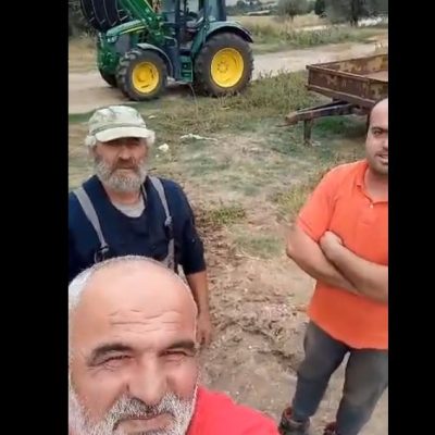 image-366707 kozan.gr: Συνεχίζεται η πρωτοβουλία του Γεωργοκτηνοτροφικού Συλλόγου Κοζάνης “ο Βούρινος” για τη στήριξη των πυρόπληκτων κτηνοτρόφων στην Εύβοια – Σήμερα, Σάββατο 2/10, βρέθηκαν στα Λεύκαρα του Δήμου Σερβίων συγκεντρώνοντας ζωοτροφές αλλά και μπάλες με άχυρα και τριφύλλια