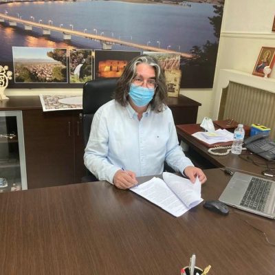 image-367089 Χ. Ελευθερίου, Δήμαρχος Σερβίων: “Κάποιοι στο παρελθόν πλήρωναν 85.000 ευρώ για κοπή χόρτων για ένα χρόνο ενώ η νέα δημοτική αρχή αγοράζει με πρόγραμμα εξοπλισμό που θα κάνει τον Δήμο μας καθαρότερο”