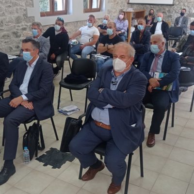 image-367739 Με επιτυχία ολοκληρώθηκε το διήμερο συνέδριο του προγράμματος διασυνοριακής συνεργασίας COMPLETE στις Πρέσπες, που διοργανώθηκε από τον Ελγο Δήμητρα και την Περιφέρεια Δυτικής Μακεδονίας – αποφασίστηκε να συνεχιστεί η συνεργασία προς όφελος της κτηνοτροφίας