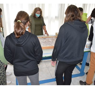 image-368537 Με μεγάλη επιτυχία ολοκληρώθηκε η σειρά εκπαιδευτικών δράσεων της Εφορείας Αρχαιοτήτων Κοζάνης υπό τον γενικό τίτλο «Ο πολυσχιδής κόσμος της συντήρησης»