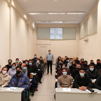 image-369239 kozan.gr: Ο Πρύτανης του Πανεπιστημίου Δ. Μακεδονίας Θ. Θεοδουλίδης για την επιστροφή στις αίθουσες διδασκαλίας: “Eίναι απόλαυση η δια ζώσης διδασκαλία¨ (Φωτογραφίες)