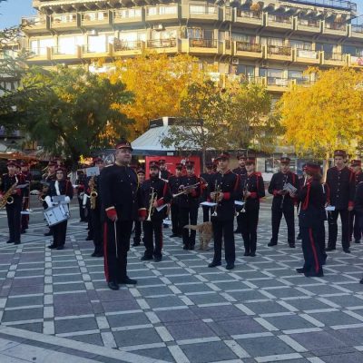 image-371926 kozan.gr: Πτολεμαΐδα: 9:20 π.μ.: Έπαρση της Σημαίας στην κεντρική Πλατεία της, με αφορμή την Εθνική Επέτειο της 28ης Οκτωβρίου 1940 (Βίντεο)