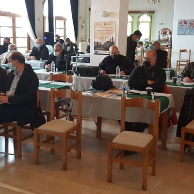 image-373205 kozan.gr: Βλάστη Εορδαίας: Επιμορφωτικό σεμινάριο με θέμα την κατάρτιση του προσωπικού της Δασικής Υπηρεσίας και των Ομάδων Άμεσης Επέμβασης στη διαχείριση πληθυσμών αρκούδας πραγματοποίησε η Αποκεντρωμένη Διοίκηση Ηπείρου-Δυτικής Μακεδονίας (Βίντεο & Φωτογραφίες)