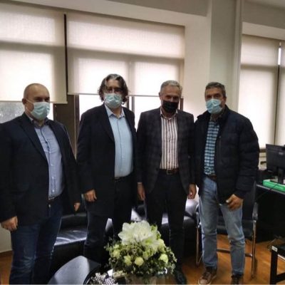 image-375382 Επίσκεψη για «ευχές» στον Μενέλαο Μακρυγιάννη από τον Δήμαρχο Σερβίων Χ. Ελευθερίου & Αντιδημάρχους (Φωτογραφία)