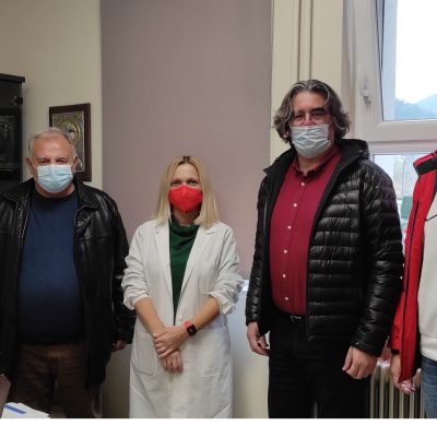 image-375590 Από τη σημερινή εθιμοτυπική επίσκεψη του νέου Αντιπεριφερειάρχη Υγείας της Περιφέρειας Δυτικής Μακεδονίας Γεώργιου Μαργαρίτη και του άμισθου επιστημονικού συνεργάτη του Ευστάθιου Κουλούρη στο Κέντρο Υγείας Σερβίων