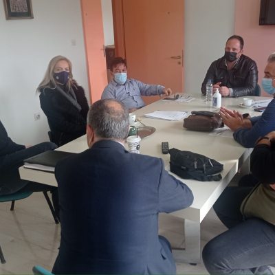 image-375870 Eπίσκεψη του Αντιπεριφερειάρχη Αγροτικής Ανάπτυξης της Περιφέρειας Δυτικής Μακεδονίας Λάμπρου Χατζηζήση με τον Υποδιοικητή του ΕΛΓΑ κ. Δούκα, στον Αναγκαστικό Συνεταιρισμό Κροκοπαραγωγών στον Κρόκο Κοζάνης
