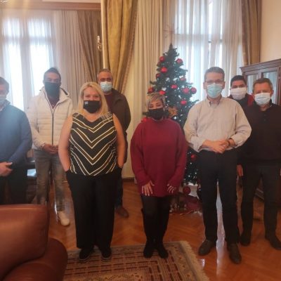 image-381158 Τα προβλήματα των μαθητών, που φοιτούν στο Γυμνάσιο Καπνοχωρίου, αναφορικά με τη διενέργεια rapid tests, συζήτησε ο δήμαρχος Κοζάνης Λάζαρος Μαλούτας με τα μέλη του Συλλόγου Γονέων και Κηδεμόνων του Γυμνασίου Καπνοχωρίου,