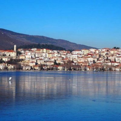 image-381622 Καστοριά: Συναυλίες, μπουμπούνες και βόλτες στη λίμνη – Πληρότητες στο 85%