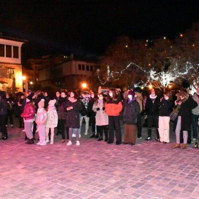 image-381903 Καστοριά: «8με8»: Οι «Κούπες» πήραν τη σκυτάλη της διασκέδασης με μία ροκ συναυλία στο Ντολτσό!
