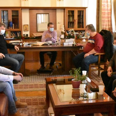 image-383181 kozan.gr: Χύτρα ειδήσεων: Όλοι, αντάμα, του συνδυασμού Σημανδράκου, για ευχές στον Δήμαρχο Κοζάνης Λ. Μαλούτα