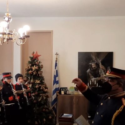 image-383742 kozan.gr: Πτολεμαίδα: Η φιλαρμονική του Δήμου Εορδαίας έψαλε τα Πρωτοχρονιάτικα κάλαντα στο Δήμαρχο Εορδαίας Π. Πλακεντά