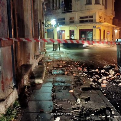 image-384850 kozan.gr: Ενδεικτικές φωτογραφίες με μικροζημιές σε κτήρια της Φλώρινας από τη σεισμική δόνηση μεγέθους 5,4 της κλίμακας Ρίχτερ