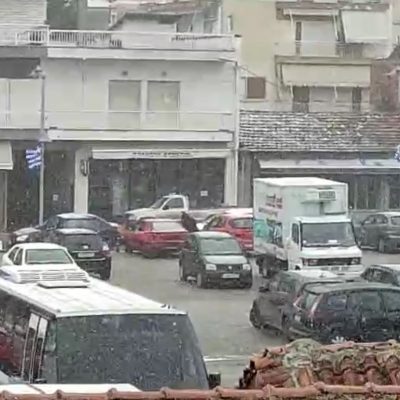 image-386847 kozan.gr: Ώρα 14:00: Xιονόπτωση αυτή την ώρα στην Πτολεμαίδα (Βίντεο)