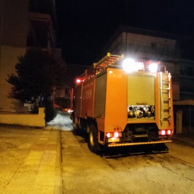 image-387821 kozan.gr: Αναστάτωση από σπινθήρες σε καμινάδα οικοδομής κοντά στο νοσοκομείο Κοζάνης – Κλήθηκε η πυροσβεστική (Βίντεο)